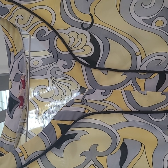 Top by emotiom - Picture 3 of 6